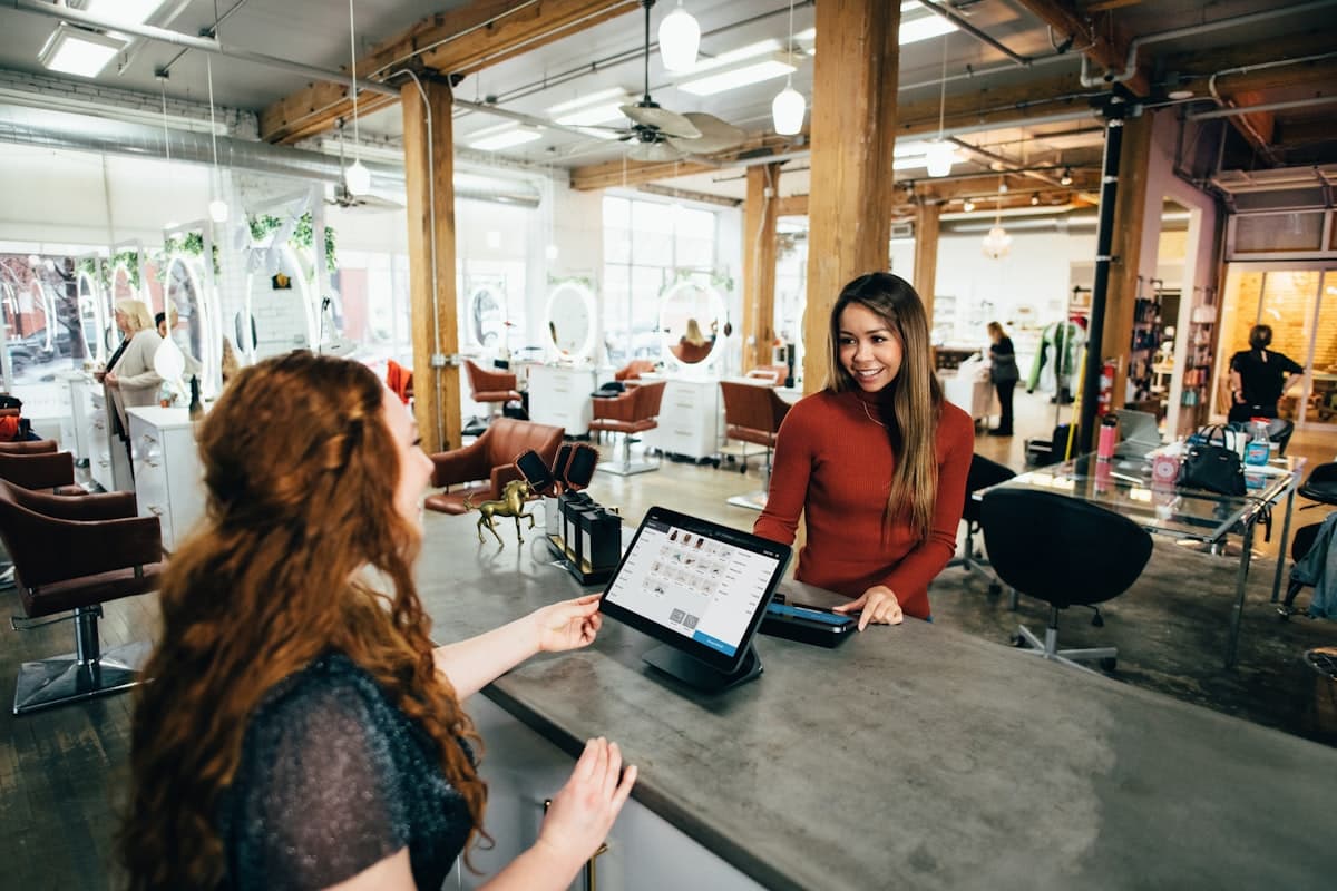 Équipe SOS Compta au travail